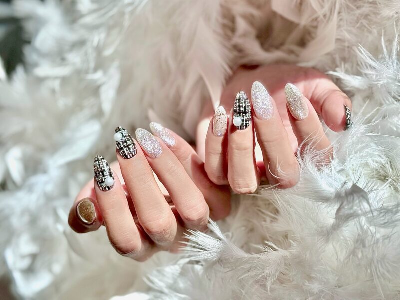 ブラックのツイード