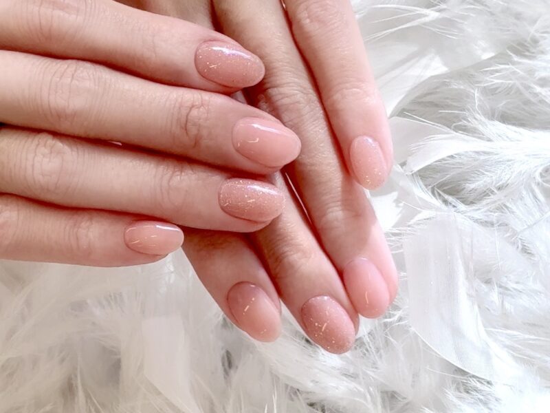 20年の絆を刻む、春のネイル